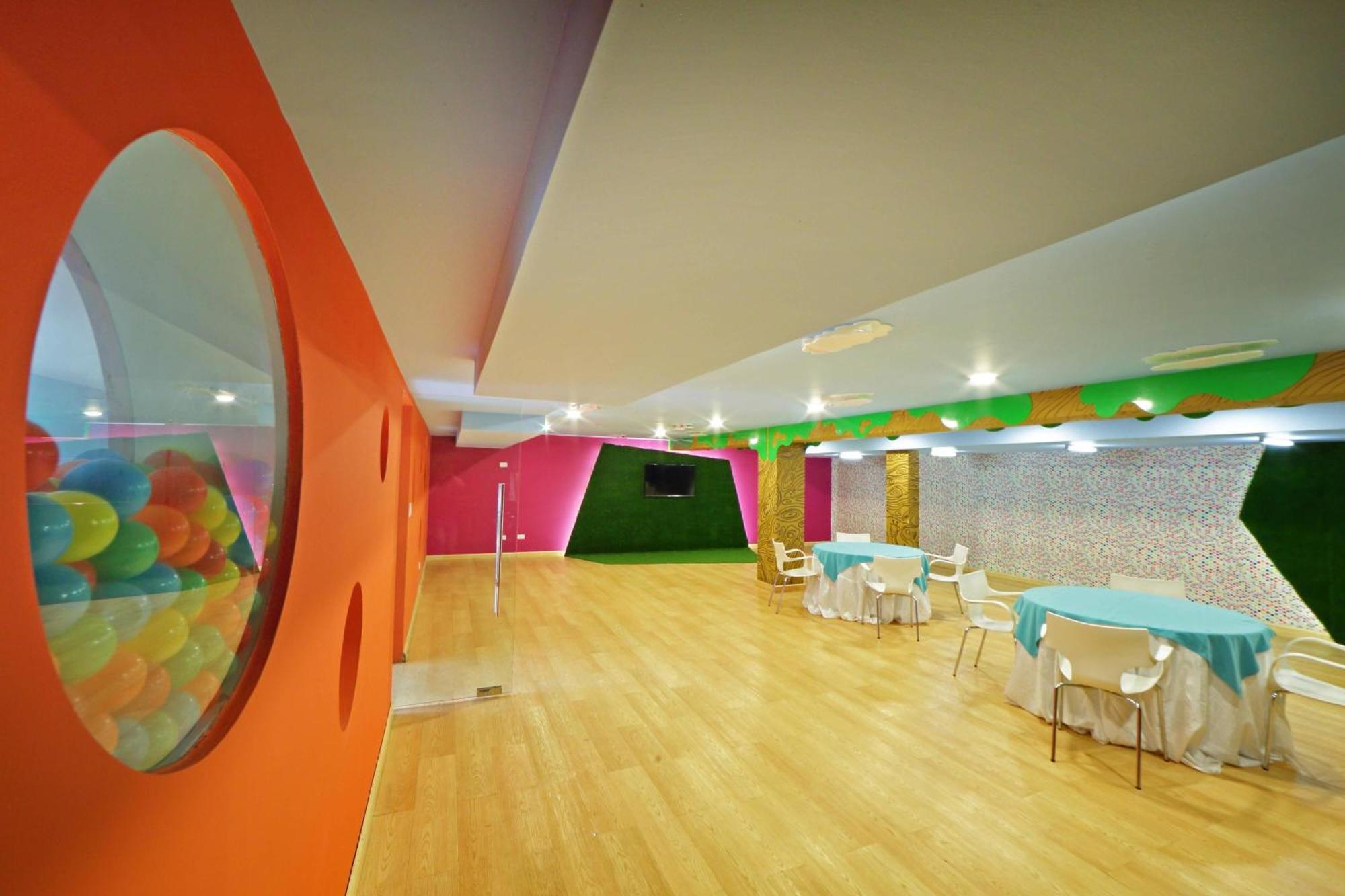 เชอราตัน แกรนด์ ปานามา Hotel ปานามาซิตี้ ภายนอก รูปภาพ The interior of the Children's Museum of Oak Park