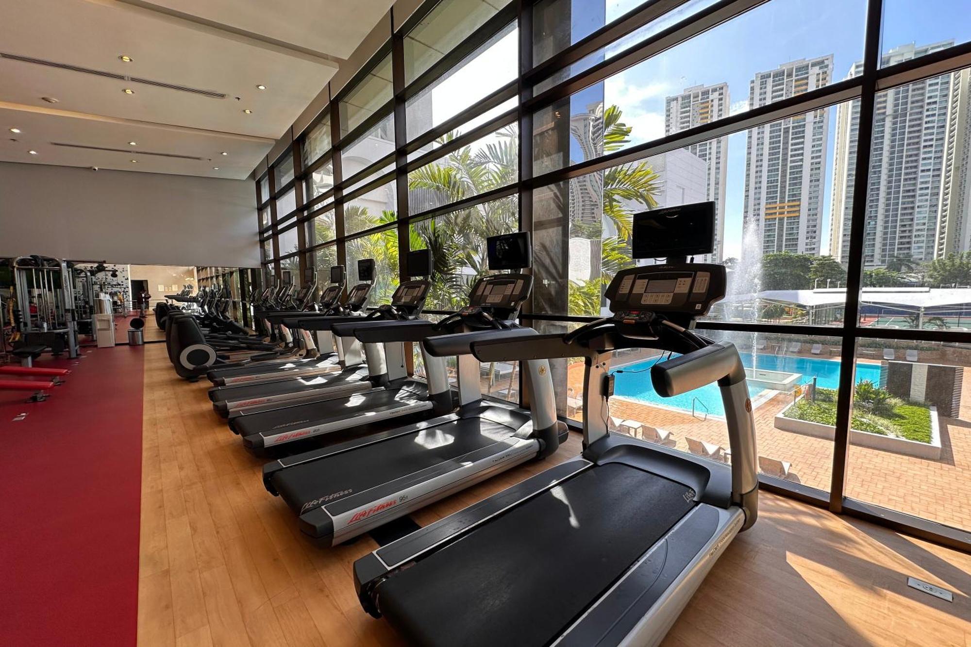 เชอราตัน แกรนด์ ปานามา Hotel ปานามาซิตี้ ภายนอก รูปภาพ The gym at the clubhouse