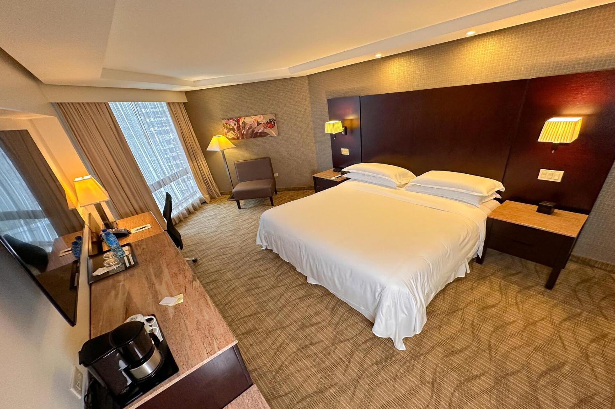 เชอราตัน แกรนด์ ปานามา Hotel ปานามาซิตี้ ภายนอก รูปภาพ A room at the hotel
