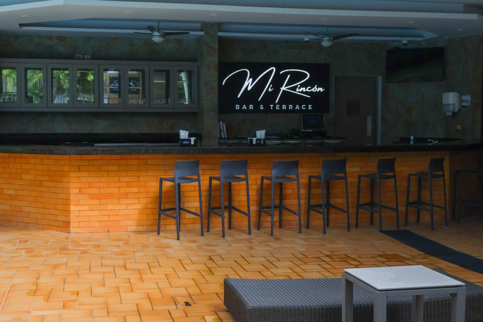 เชอราตัน แกรนด์ ปานามา Hotel ปานามาซิตี้ ภายนอก รูปภาพ Mi Ruan Bar and Terrace